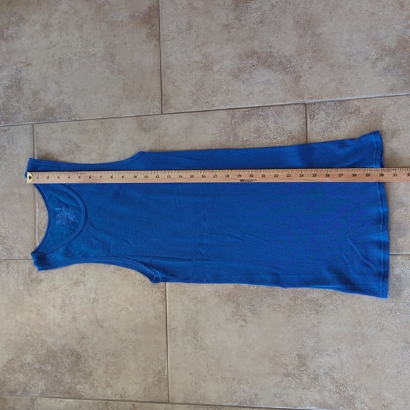 Long tunic style racer back tank top - Picture 4 of 4